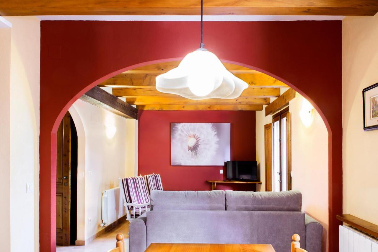 Allotjaments Placa Major-Grevol Санта-Пау Экстерьер фото